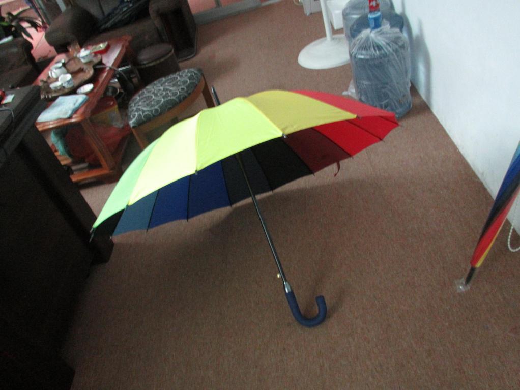 彩虹伞,广告伞,广告雨伞,南宁广告雨伞定做批发,价格实惠